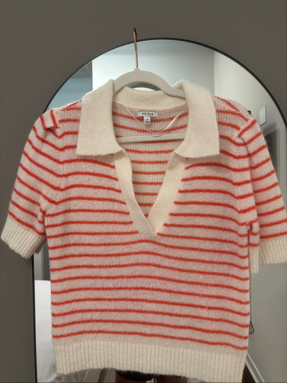 Pistola short sleeve summer sweater. Size M